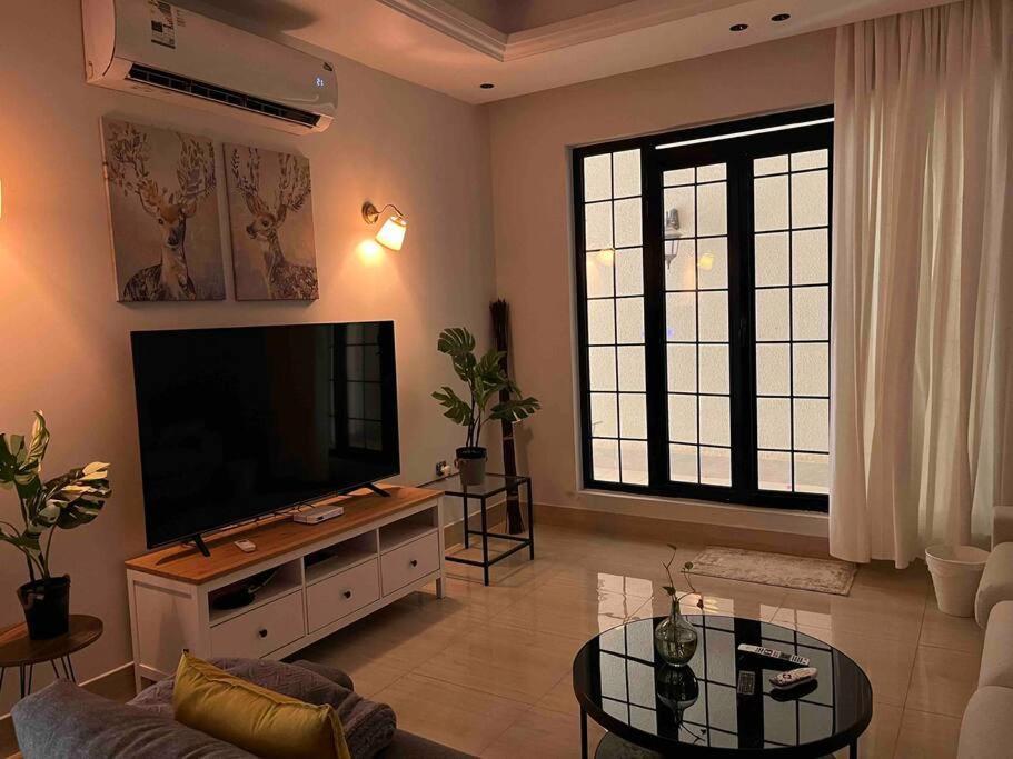 Almajdeah Luxurious Walk To Blvd *