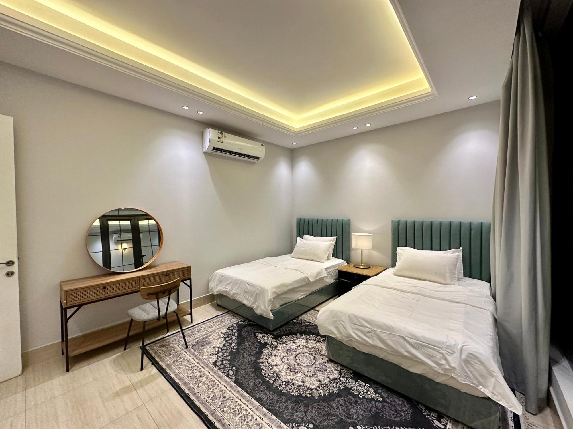 Apartment Almajdeah Luxurious Walk To Blvd